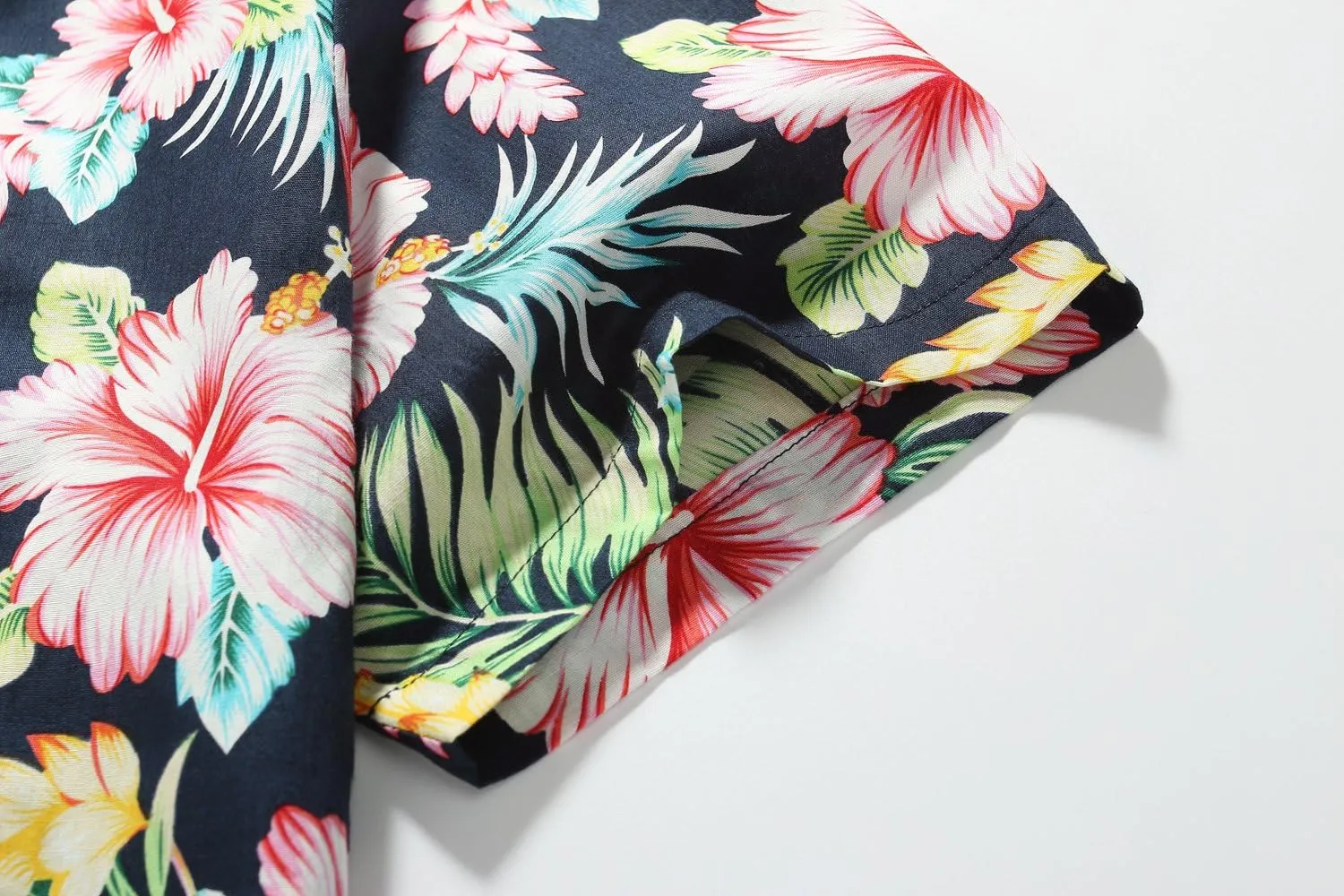 Hawaiian Shirt for Men, Beach Shirts for Men, Tropical Shirts Short Sleeve Floral Casual Button Down