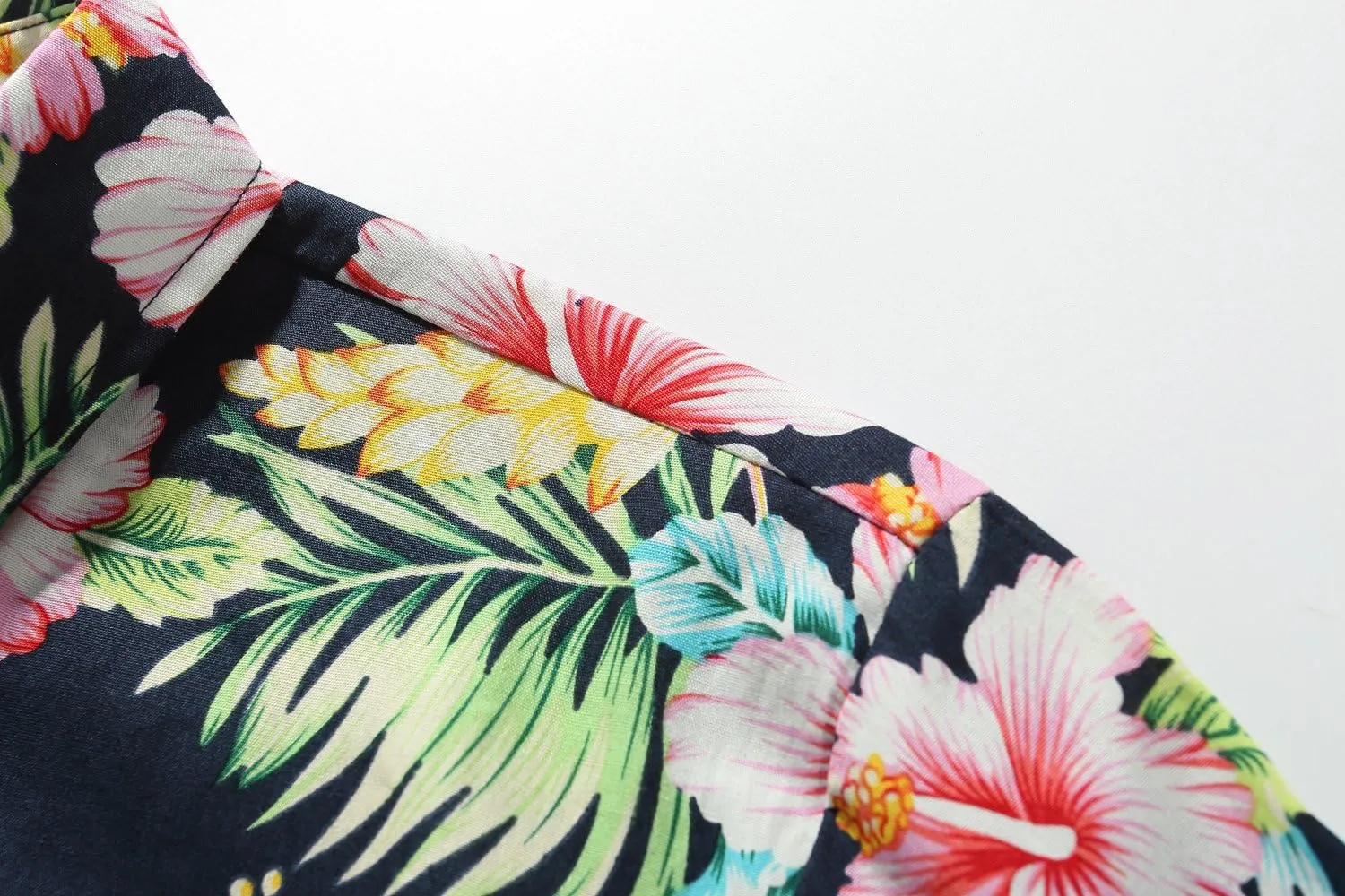 Hawaiian Shirt for Men, Beach Shirts for Men, Tropical Shirts Short Sleeve Floral Casual Button Down