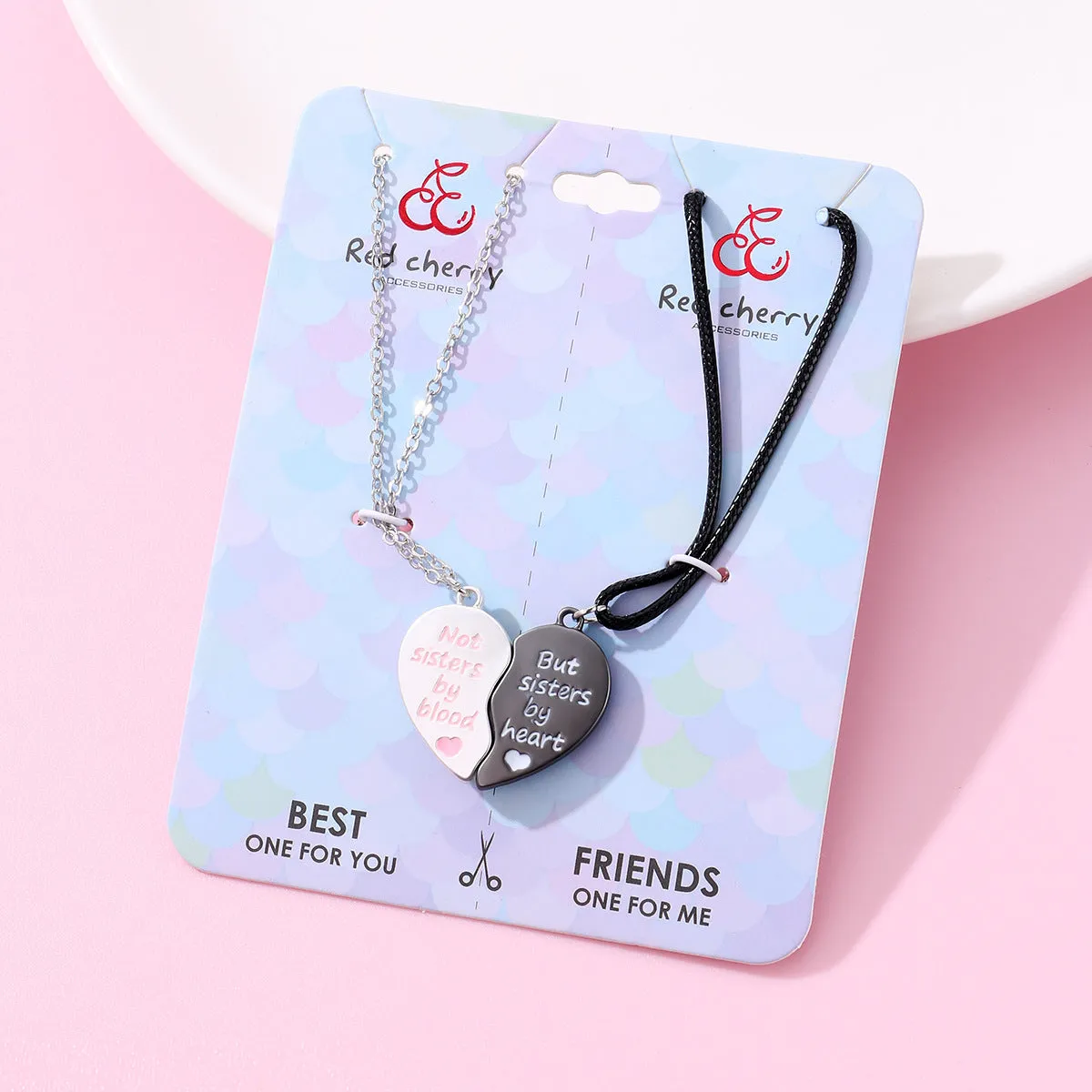 Magnetic Hearts Best Friends Necklaces Gift Set