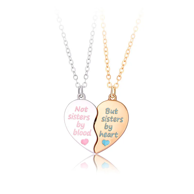 Magnetic Hearts Best Friends Necklaces Gift Set