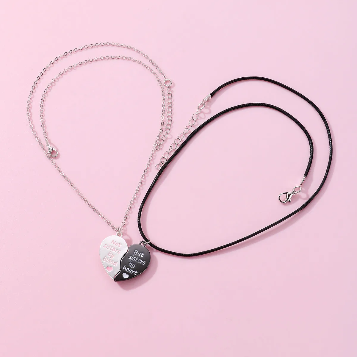 Magnetic Hearts Best Friends Necklaces Gift Set