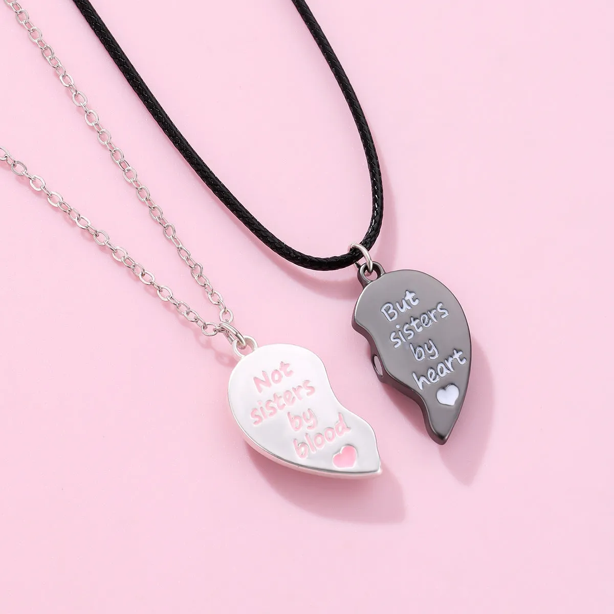 Magnetic Hearts Best Friends Necklaces Gift Set