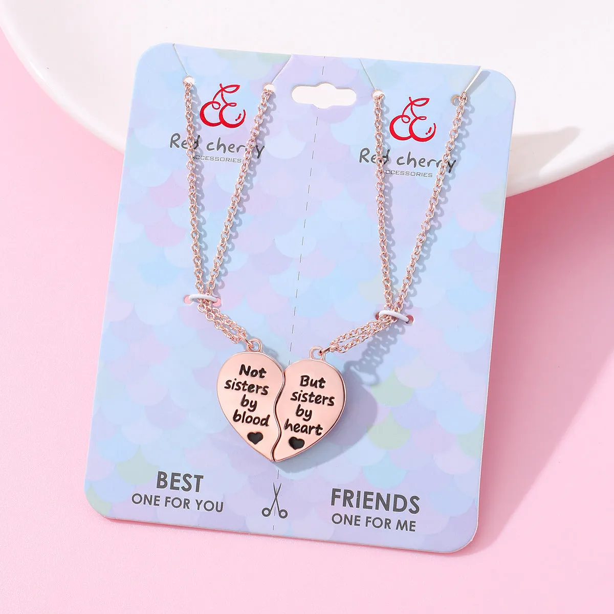 Magnetic Hearts Best Friends Necklaces Gift Set