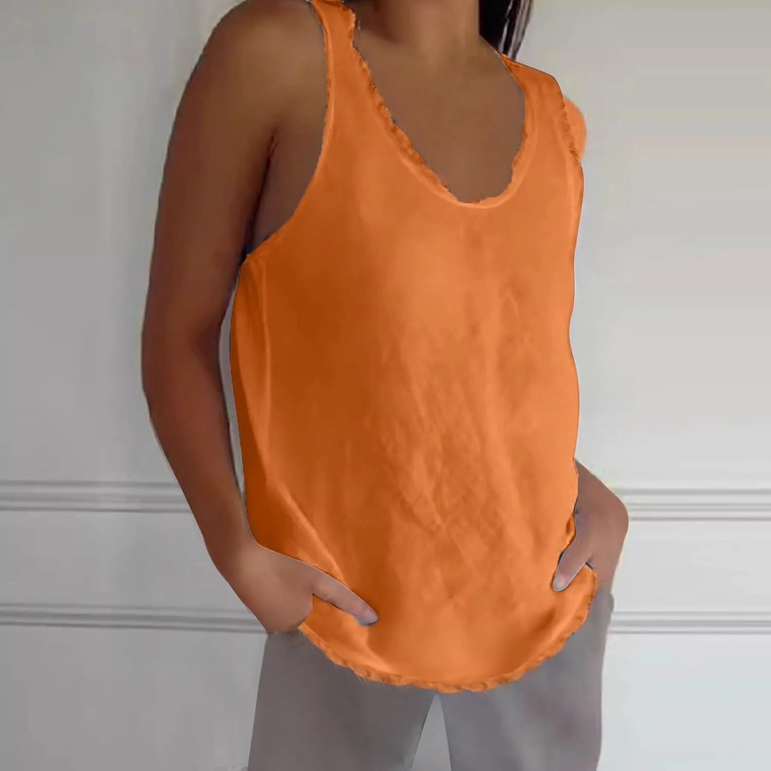 Womens Sleeveless V Neck Cotton Linen Tank Tops 2025 Summer Tank Shirts Solid Color Raw Edge Hem Camisoles Tees